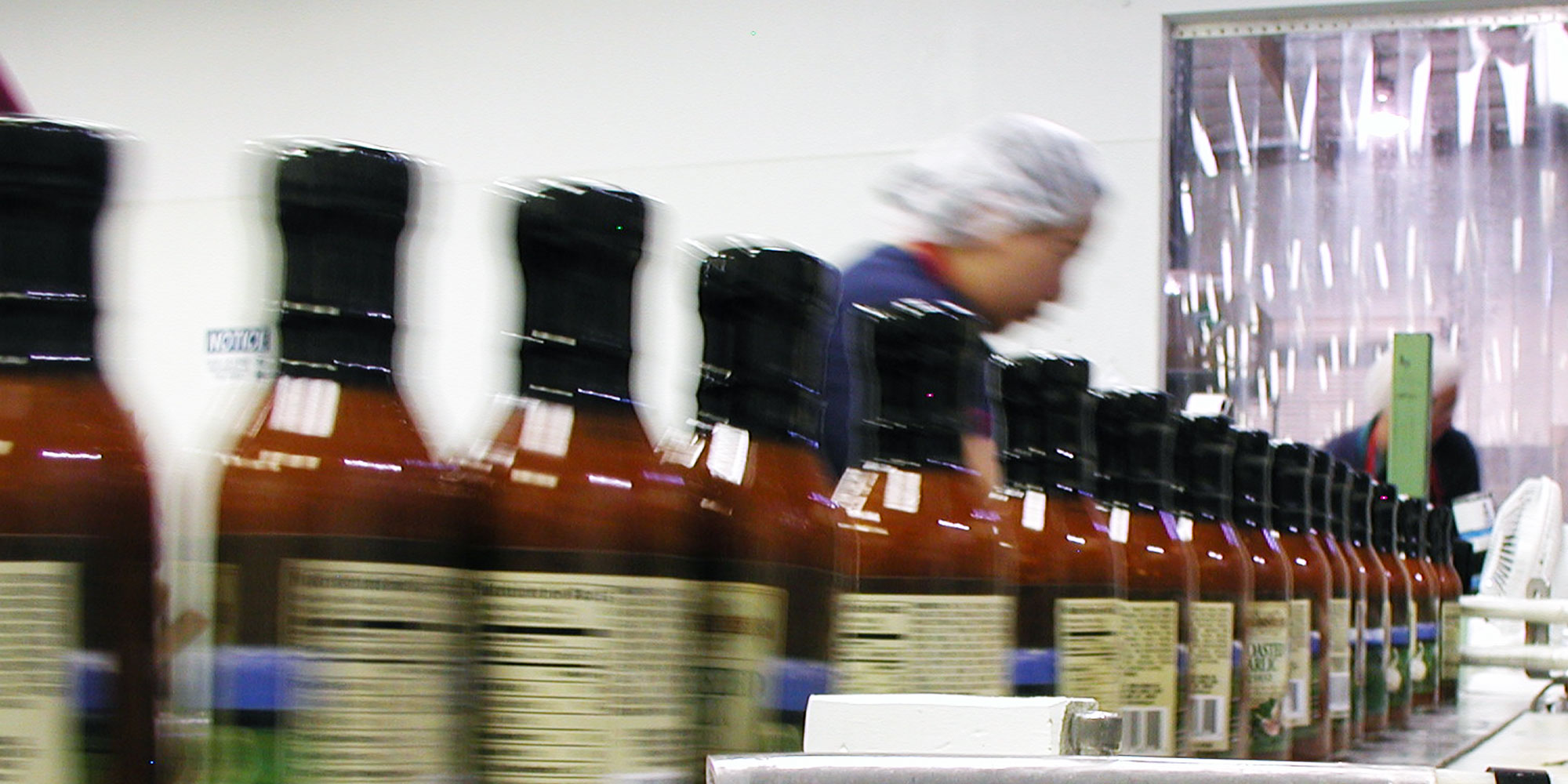 conveyor-blurry-head